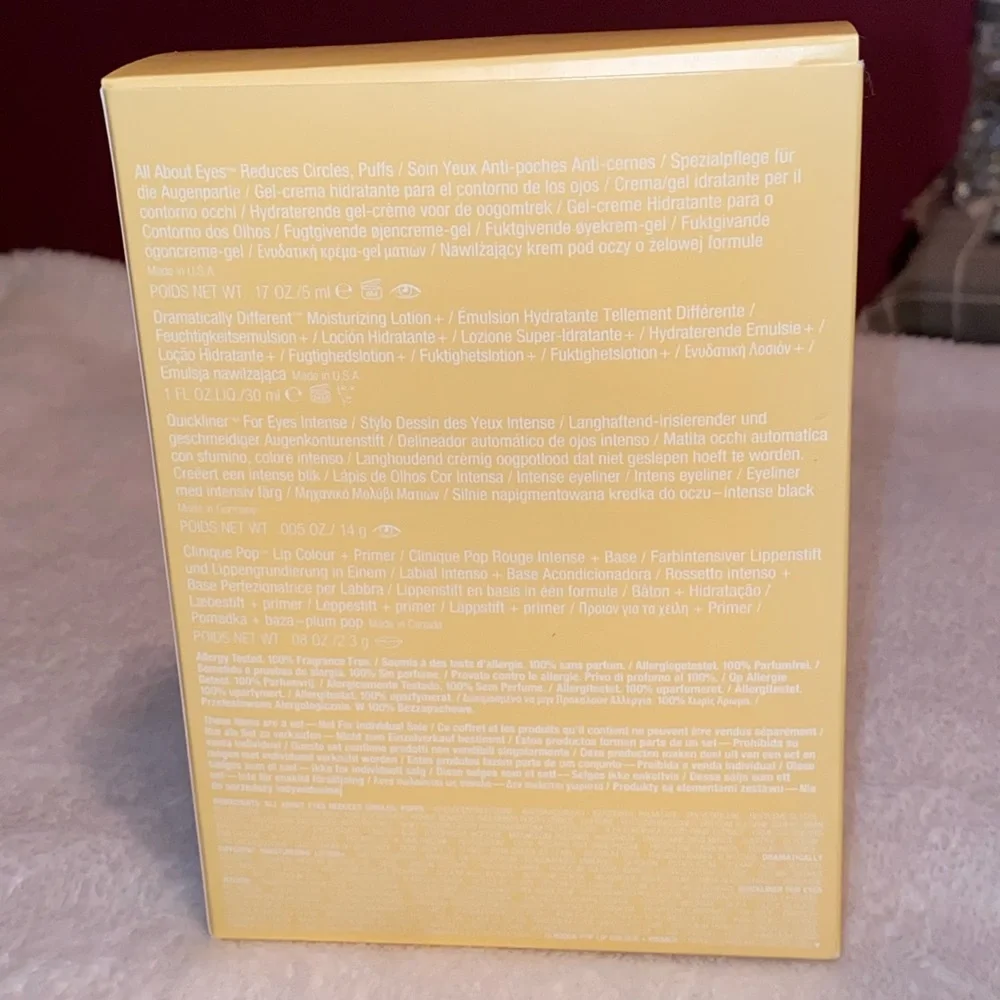 Clinique fan favorites (sample sizes) - Picture 4 of 16